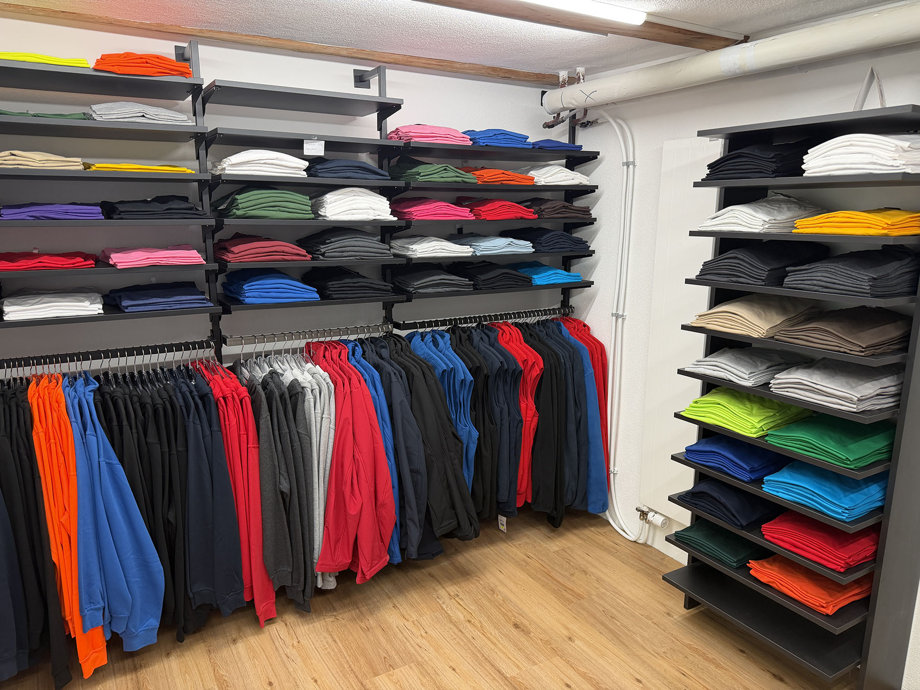 Wildteamwear-Showroom-001